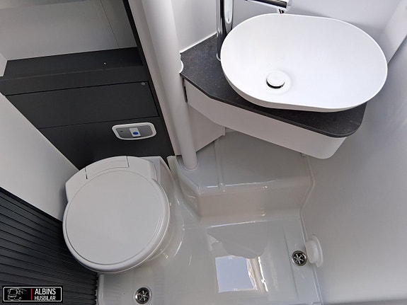 Adria Compact Select DL / Automat 12 of 21