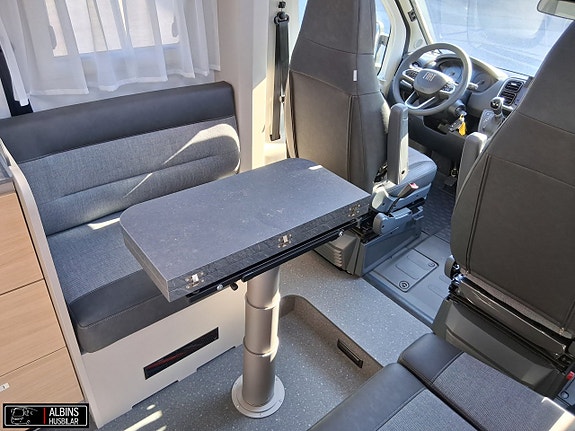 Adria Compact Select DL / Automat 2 of 21