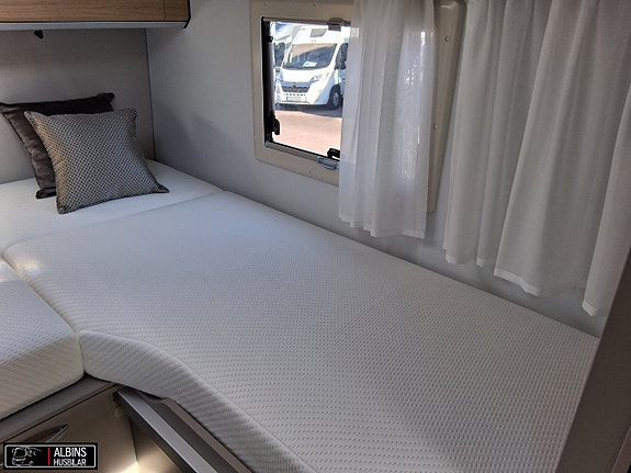 Adria Compact Select DL / Automat 17 of 21