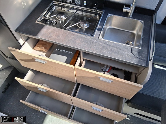 Adria Compact Select DL / Automat 9 of 21