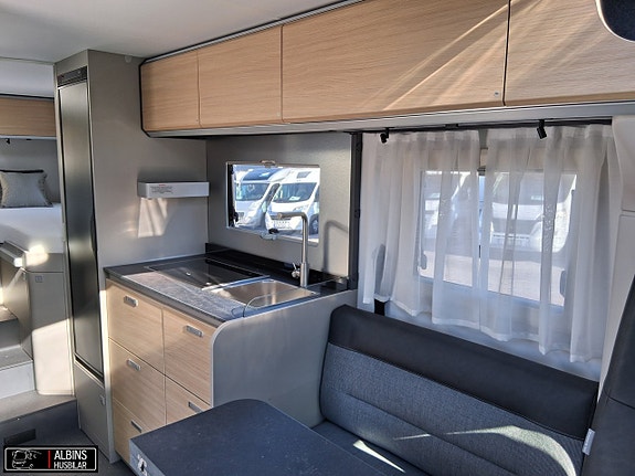 Adria Compact Select DL / Automat 6 of 21