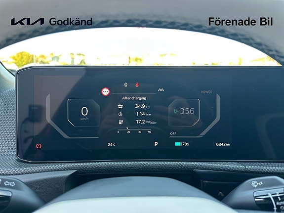 Kia EV6 10 of 19