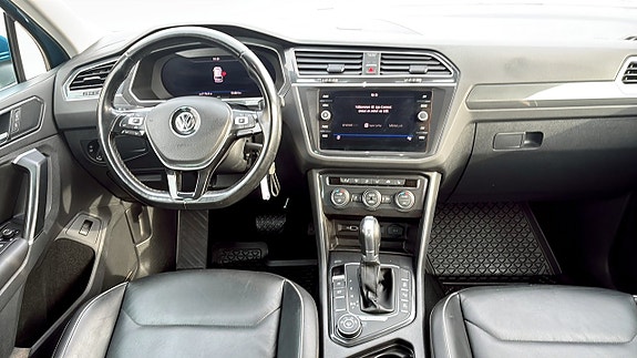 Volkswagen Tiguan 4 of 12