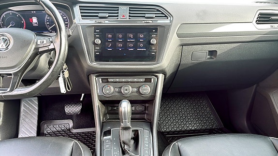 Volkswagen Tiguan 12 of 12