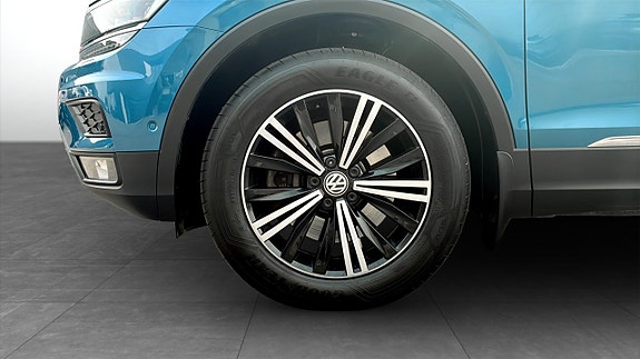 Volkswagen Tiguan 9 of 12