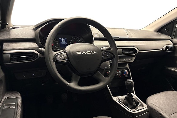 Dacia Sandero 8 of 14