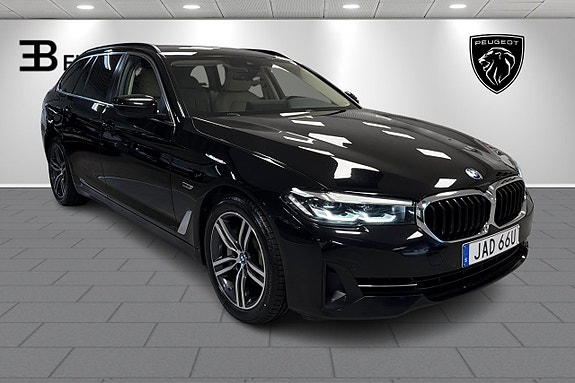 BMW 530e 3 of 22