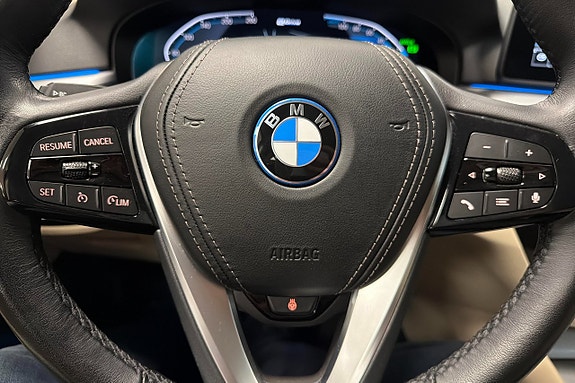 BMW 530e 22 of 22