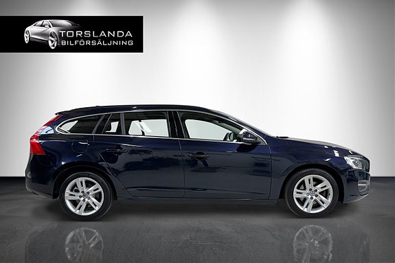 Volvo V60 8 of 14
