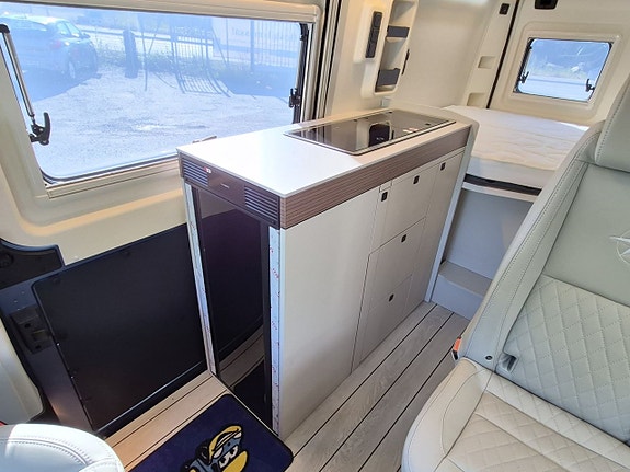 Westfalia Columbus 540D Pop-up Premium 150 Ah litium, 300 W solcell, automat, dieselvärme 11 of 26