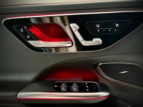 Mercedes-Benz C43 5 of 18