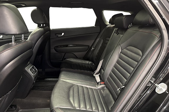 Kia Optima 10 of 12