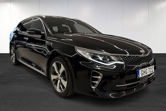 Kia Optima 2 of 12