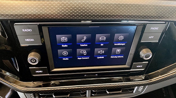 Volkswagen T-Cross 9 of 13