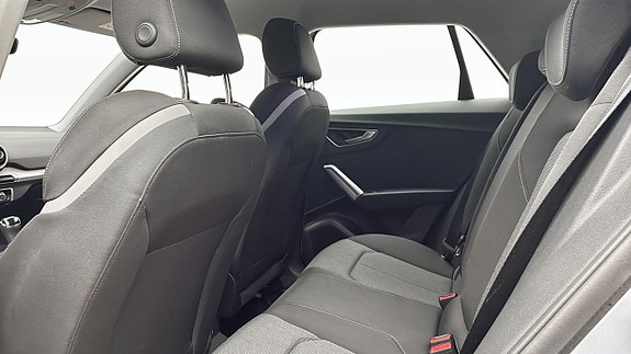 Audi Q2 11 of 12