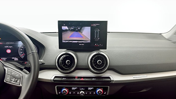 Audi Q2 9 of 12