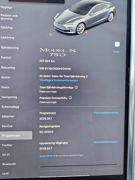 Tesla Model S 3 of 6