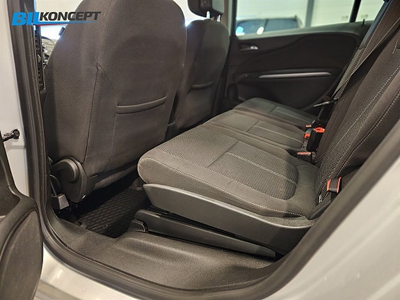 Opel Zafira Tourer 14 of 20