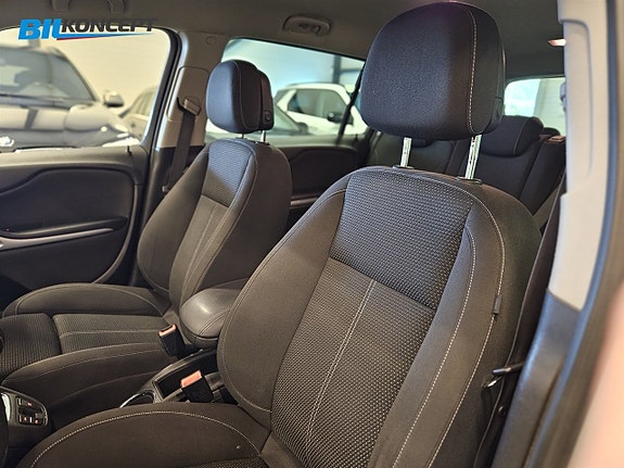 Opel Zafira Tourer 15 of 20