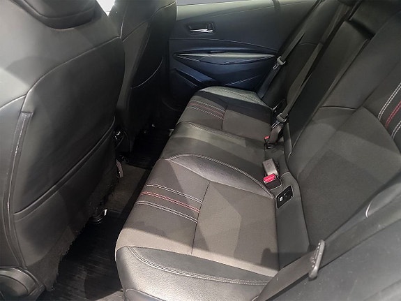 Toyota Corolla 7 of 10