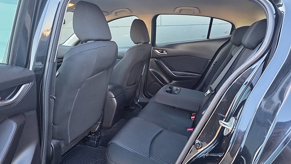 Mazda 3 6 of 18