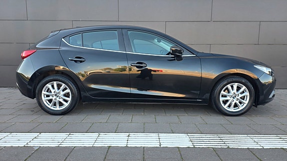 Mazda 3 13 of 18