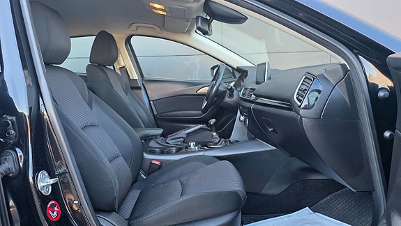 Mazda 3 16 of 18