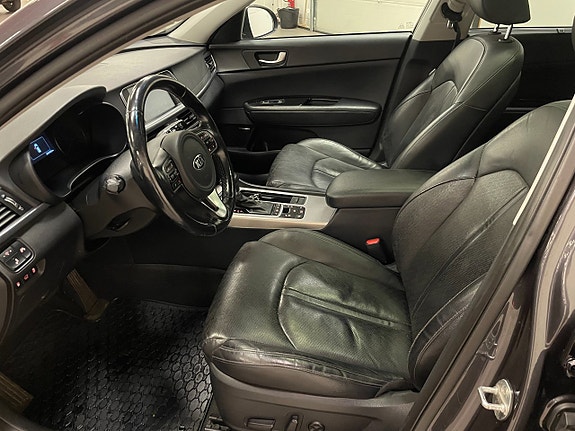 Kia Optima 5 of 11