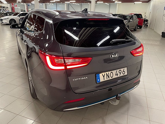Kia Optima 9 of 11