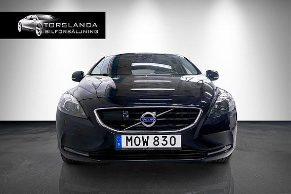 Volvo V40 7 of 14