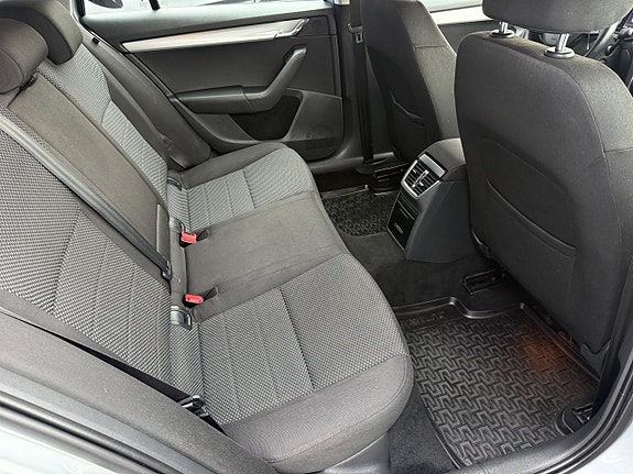 Skoda Octavia 12 of 14