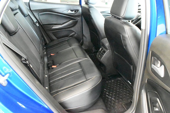 Opel Grandland 8 of 23
