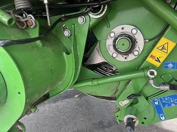 Krone Comprima CV 150 XC X-treme 7 of 12