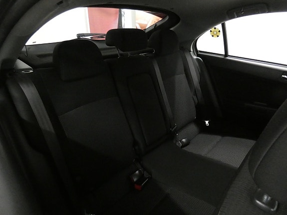 Mitsubishi Lancer 15 of 16