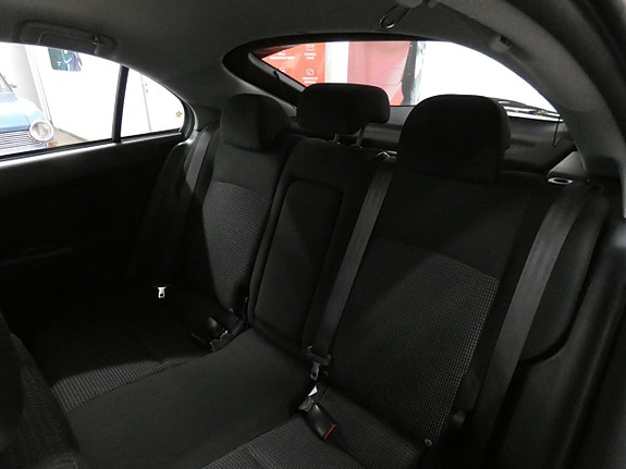 Mitsubishi Lancer 14 of 16