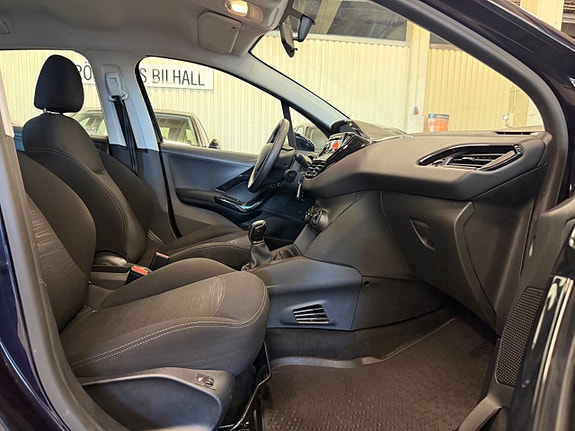 Peugeot 208 6 of 11