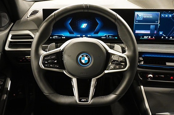 BMW 330e 11 of 18