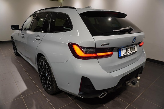 BMW 330e 18 of 18