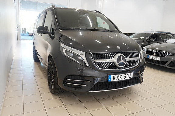 Mercedes-Benz V250 8 of 18
