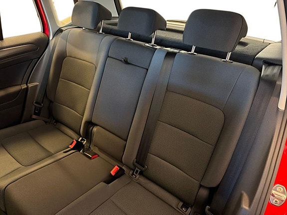 Volkswagen Golf Sportsvan 11 of 17