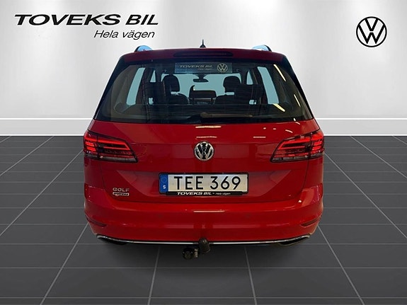Volkswagen Golf Sportsvan 4 of 17