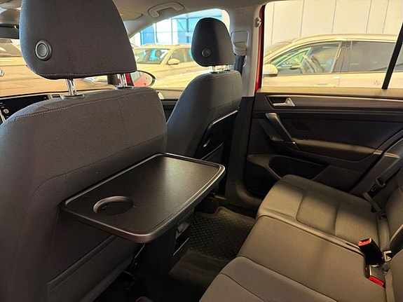 Volkswagen Golf Sportsvan 14 of 17