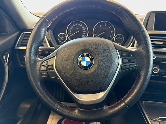 BMW 318d 12 of 15
