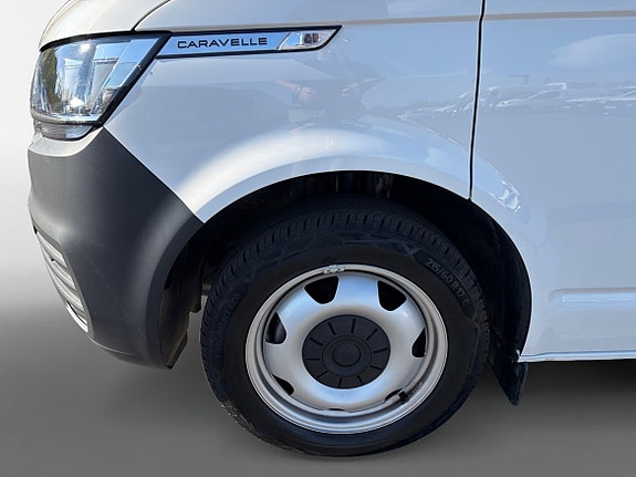 Volkswagen Caravelle 14 of 14
