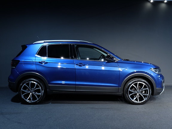 Volkswagen T-Cross 2 of 10
