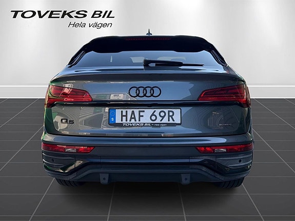 Audi Q5 4 of 25