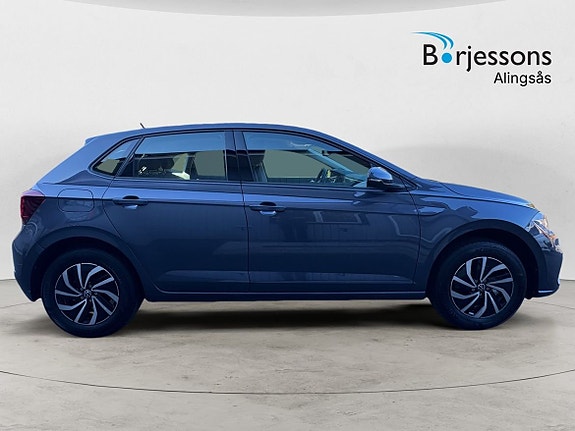 Volkswagen Polo 2 of 12