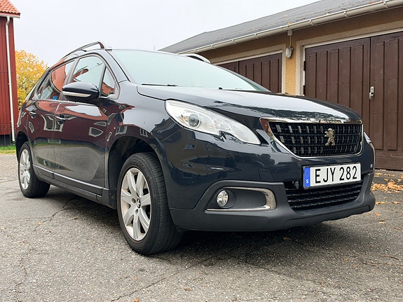 Peugeot 2008 3 of 5