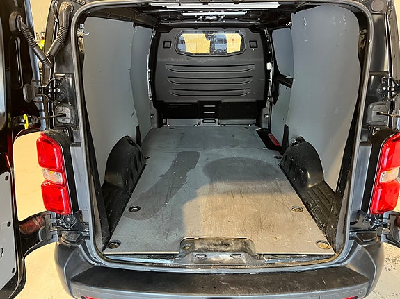 Opel Vivaro 11 of 20