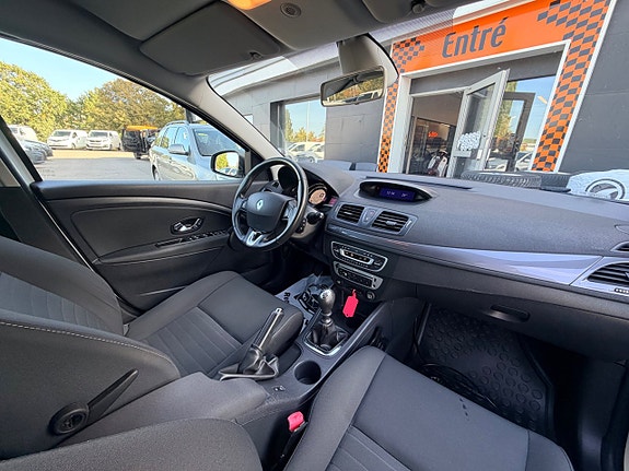 Renault Megane 14 of 14